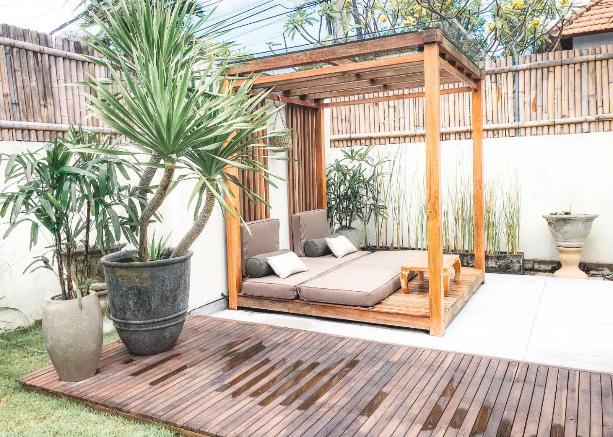 Suites Infinity & Beyond Seminyak Exteriör bild